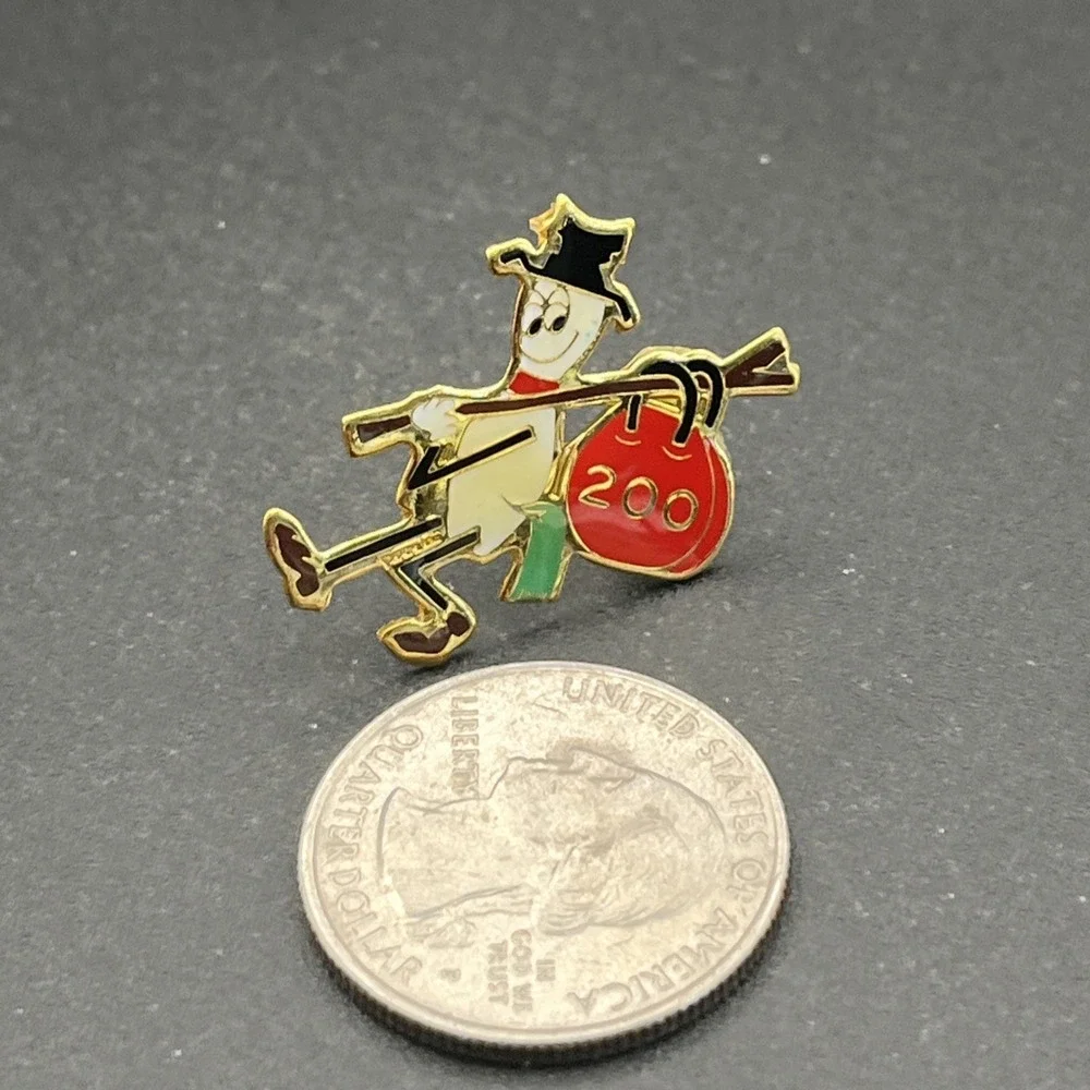 Bowling 200 Award Bowling‎ Pin In A Top Hat Lapel Hat Pin